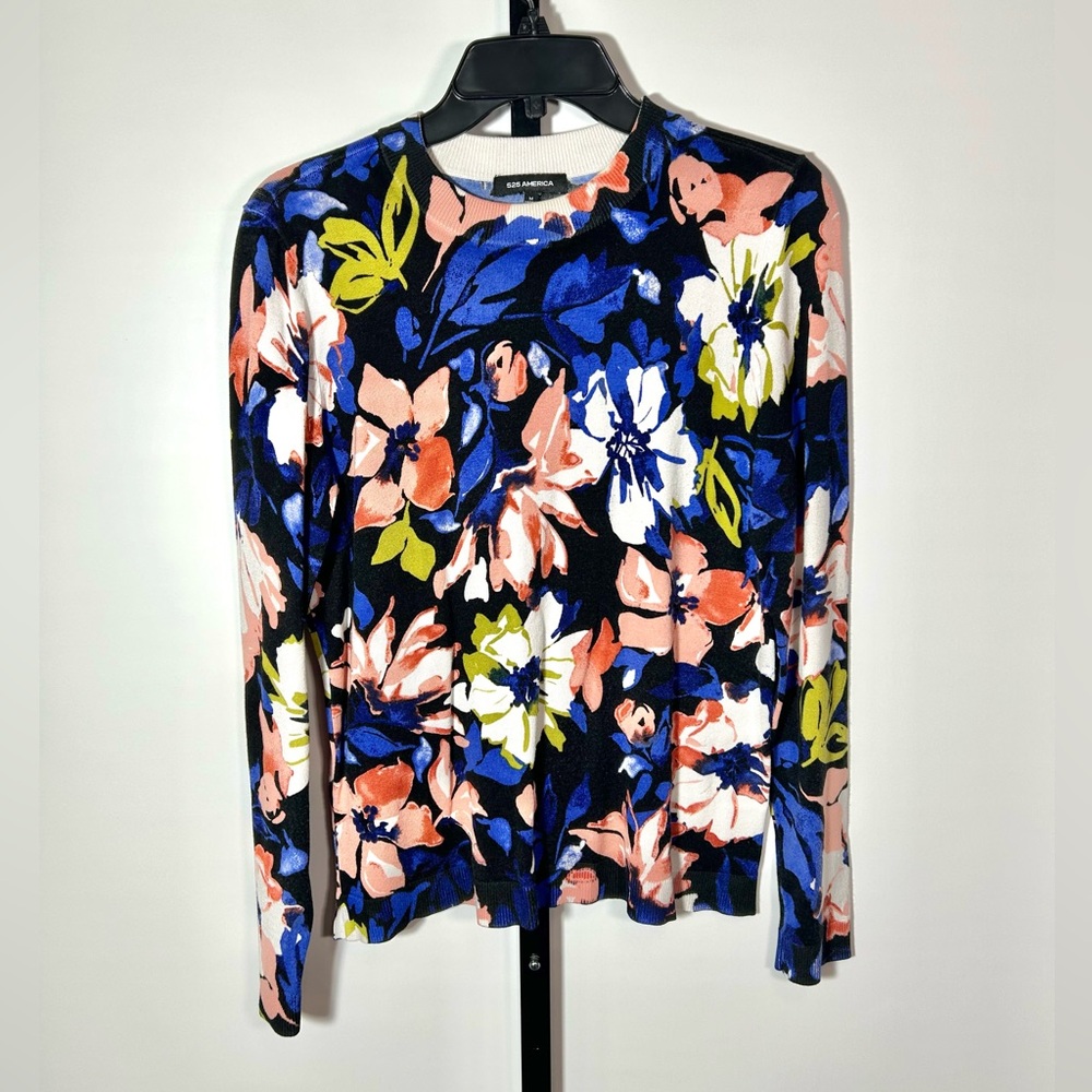 525 America Women Light Weight Sweater Floral Size M, Blue, Flowers